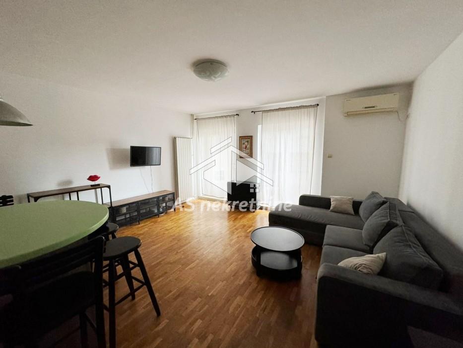 Stan Izdavanje Beograd Stan Izdavanje Beograd Južni Bulevar 73 m2