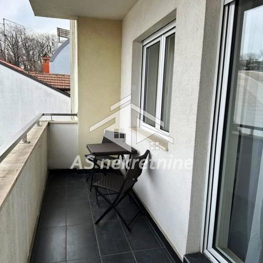 Trosoban stan za izdavanje, Lekino Brdo, Beograd, 81m², 1.000 €/mes