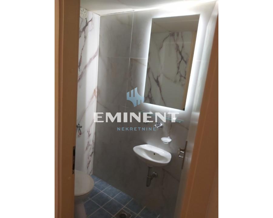 prodaja-nekretnina-f8PaqClWfc Trosoban stan za izdavanje, Banovo Brdo, Beograd, 75m², 800 €/mes