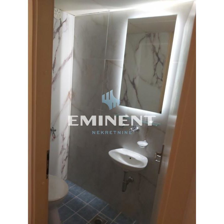 Trosoban stan za izdavanje, Banovo Brdo, Beograd, 75m², 800 €/mes