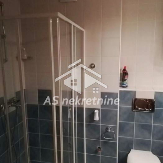 Četvorosoban stan za izdavanje, Slavija, Beograd, 130m², 2.000 €/mes