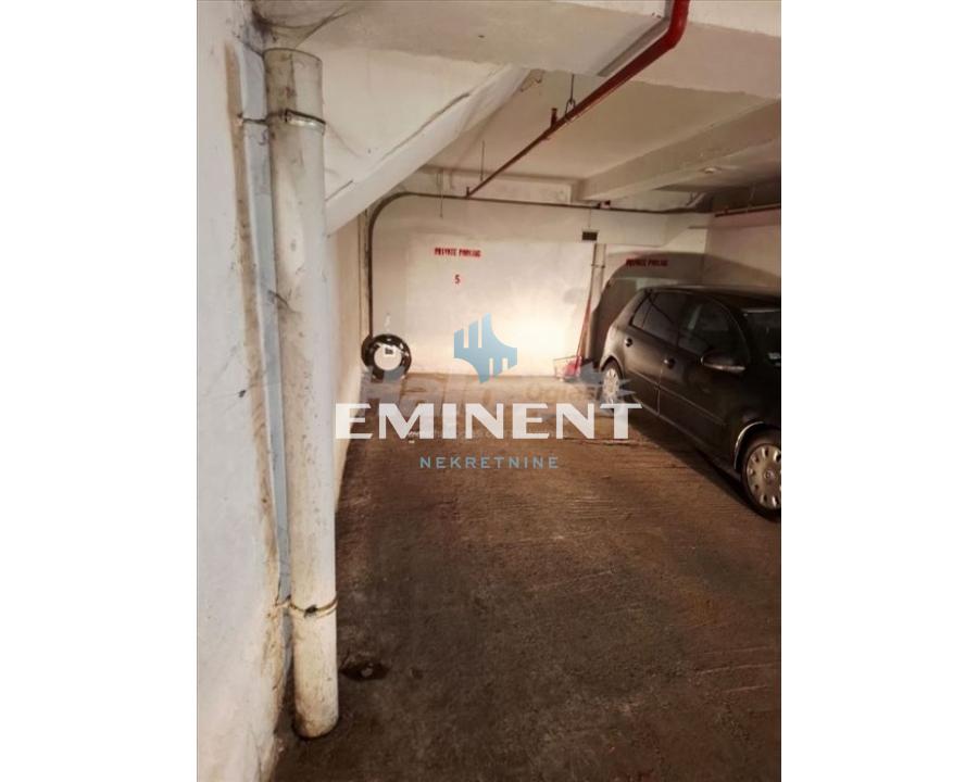 prodaja-nekretnina-gad8jTnTP5 Trosoban stan za izdavanje, Vukov Spomenik, Beograd, 64m², 900 €/mes