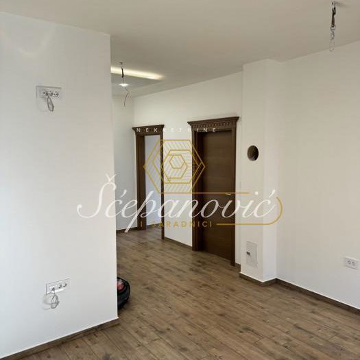 Kuća na prodaju, Sremska Kamenica, Novi Sad, 226m², 390.000 €