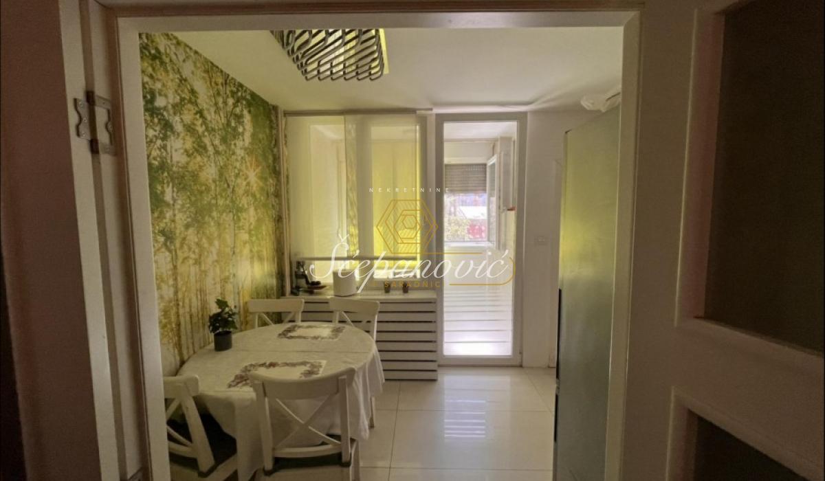Trosoban stan na prodaju, Bulevar Oslobođenja, Novi Sad, 71m², 209.500 €