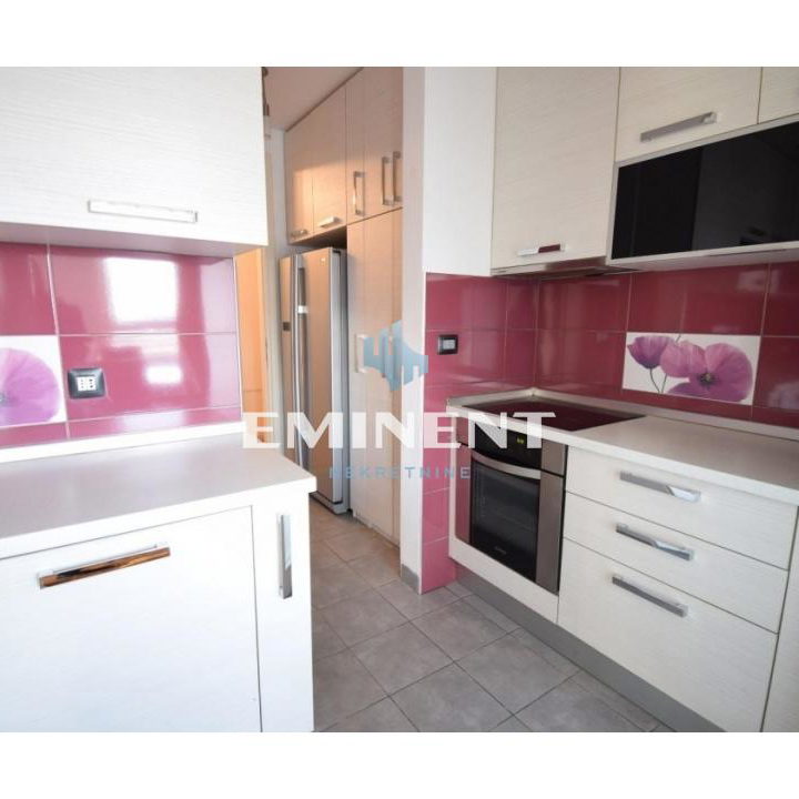 Stan Izdavanje Beograd Blok 67 - Belville 100 m2
