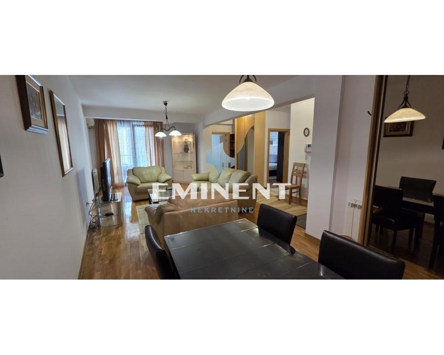 Trosoban stan za izdavanje, Hram Svetog Save, Beograd, 86m², 3. sprat, 1.200 €/mes