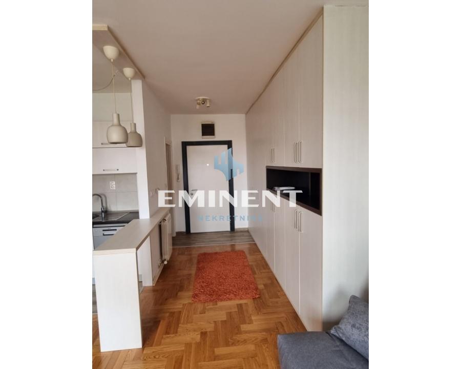 Stan Izdavanje Beograd Stan Izdavanje Beograd Dimitrija Tucovića 30 m2