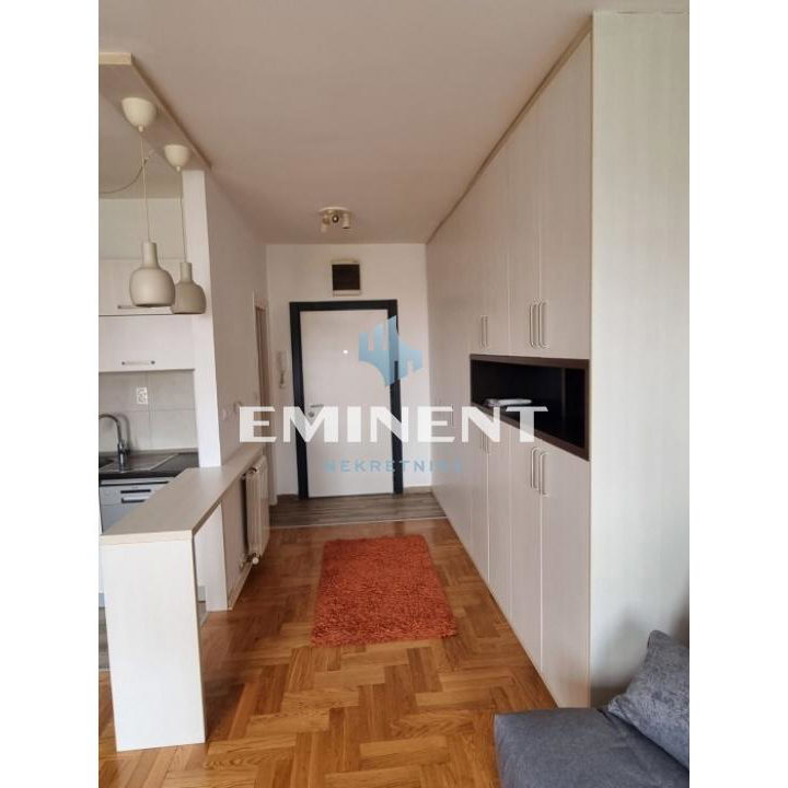Stan Izdavanje Beograd Dimitrija Tucovića 30 m2