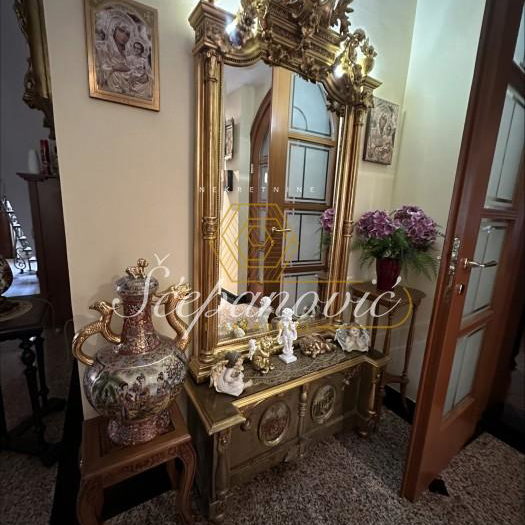 Kuća na prodaju, Centar, Irig, 287m², 735.000 €