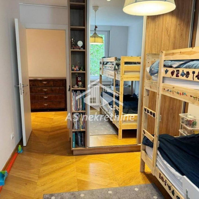 Trosoban stan za izdavanje, Hram Svetog Save, Beograd, 75m², 1.500 €/mes