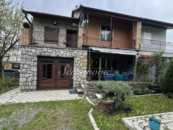 Kuća Prodaja Irig  80 m2