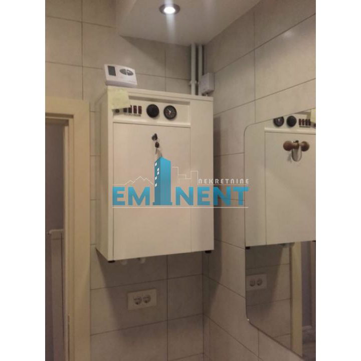Trosoban stan za izdavanje, Crveni Krst Vračar, Beograd, 57m², 800 €/mes