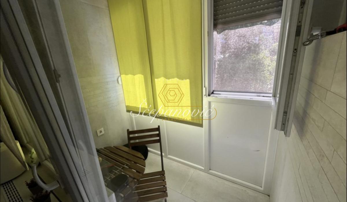 Trosoban stan na prodaju, Bulevar Oslobođenja, Novi Sad, 71m², 209.500 €