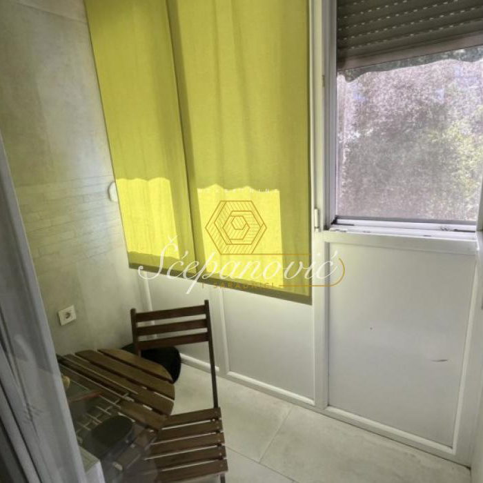 Trosoban stan na prodaju, Bulevar Oslobođenja, Novi Sad, 71m², 209.500 €