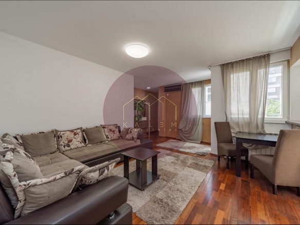 Stan Prodaja Beograd Gundulićev Venac 50 m2
