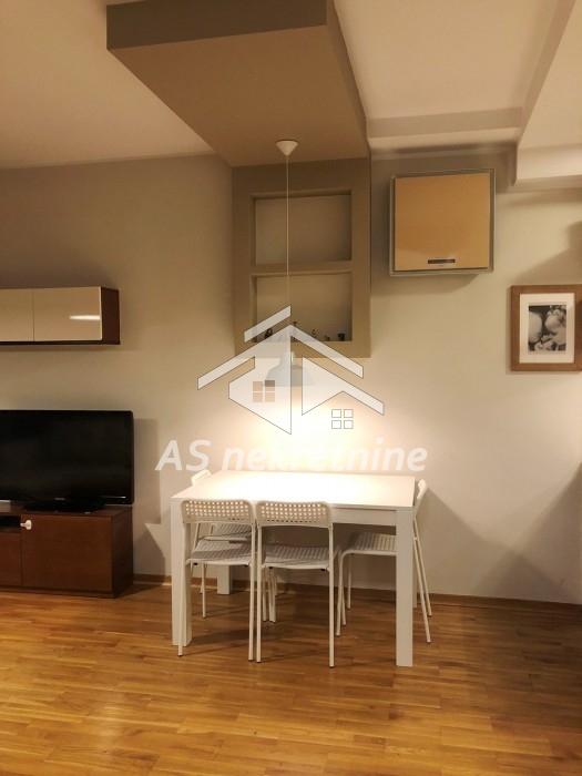 Stan Izdavanje Beograd Kalenić Pijaca 50 m2