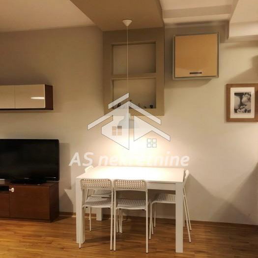 Stan Izdavanje Beograd Kalenić Pijaca 50 m2