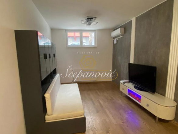 Lokal Prodaja Novi Sad  44 m2