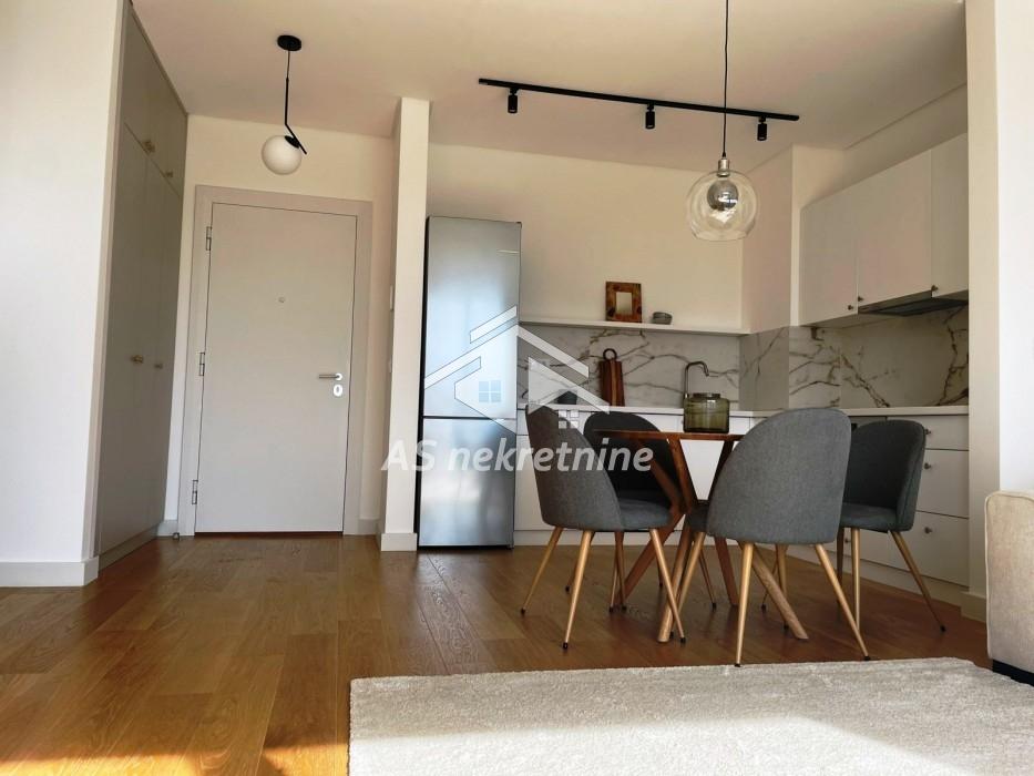 Stan Izdavanje Beograd Bulevar Kralja Aleksandra 53 m2