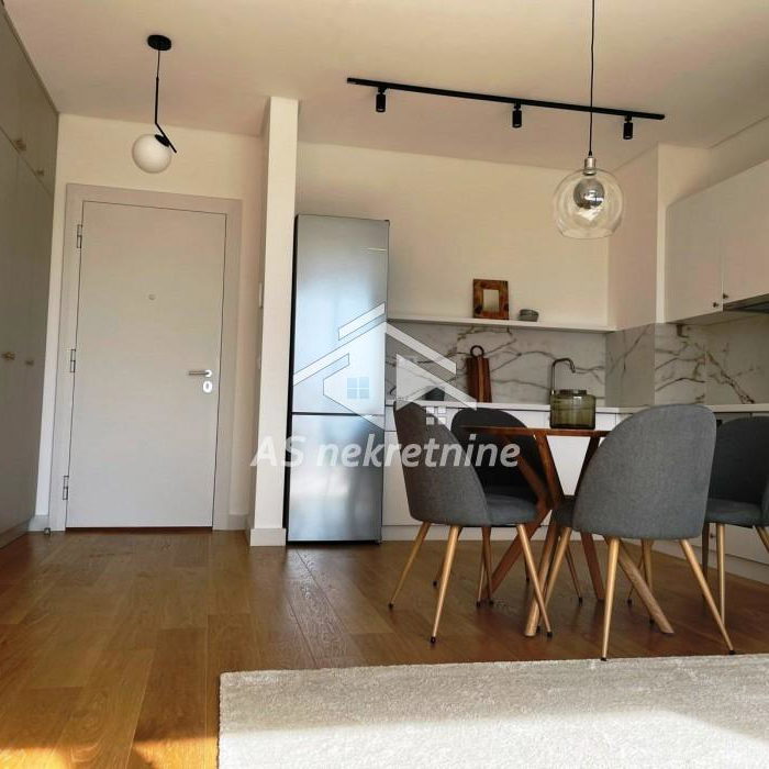 Stan Izdavanje Beograd Bulevar Kralja Aleksandra 53 m2