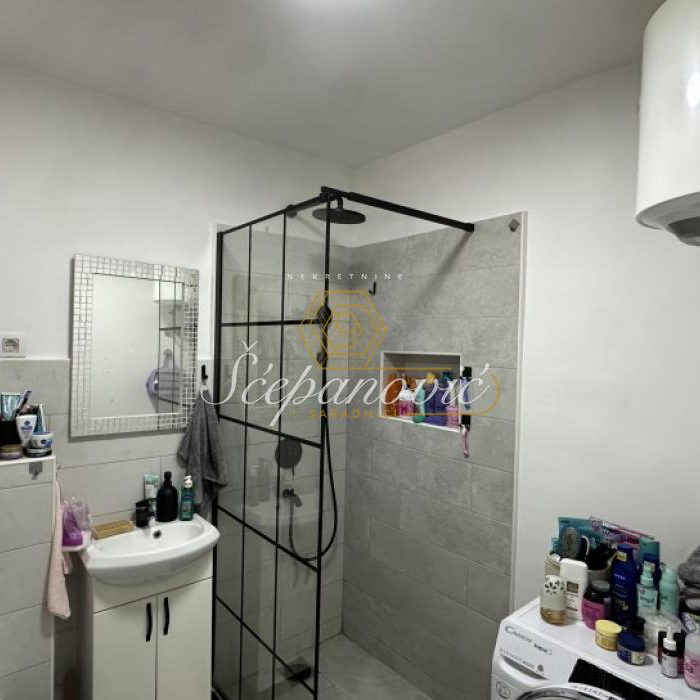 Kuća Prodaja Beograd  116 m2