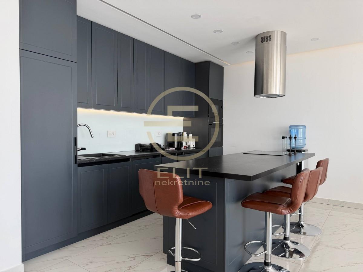 Kuća na prodaju, Sremska Kamenica, Novi Sad, 173m²