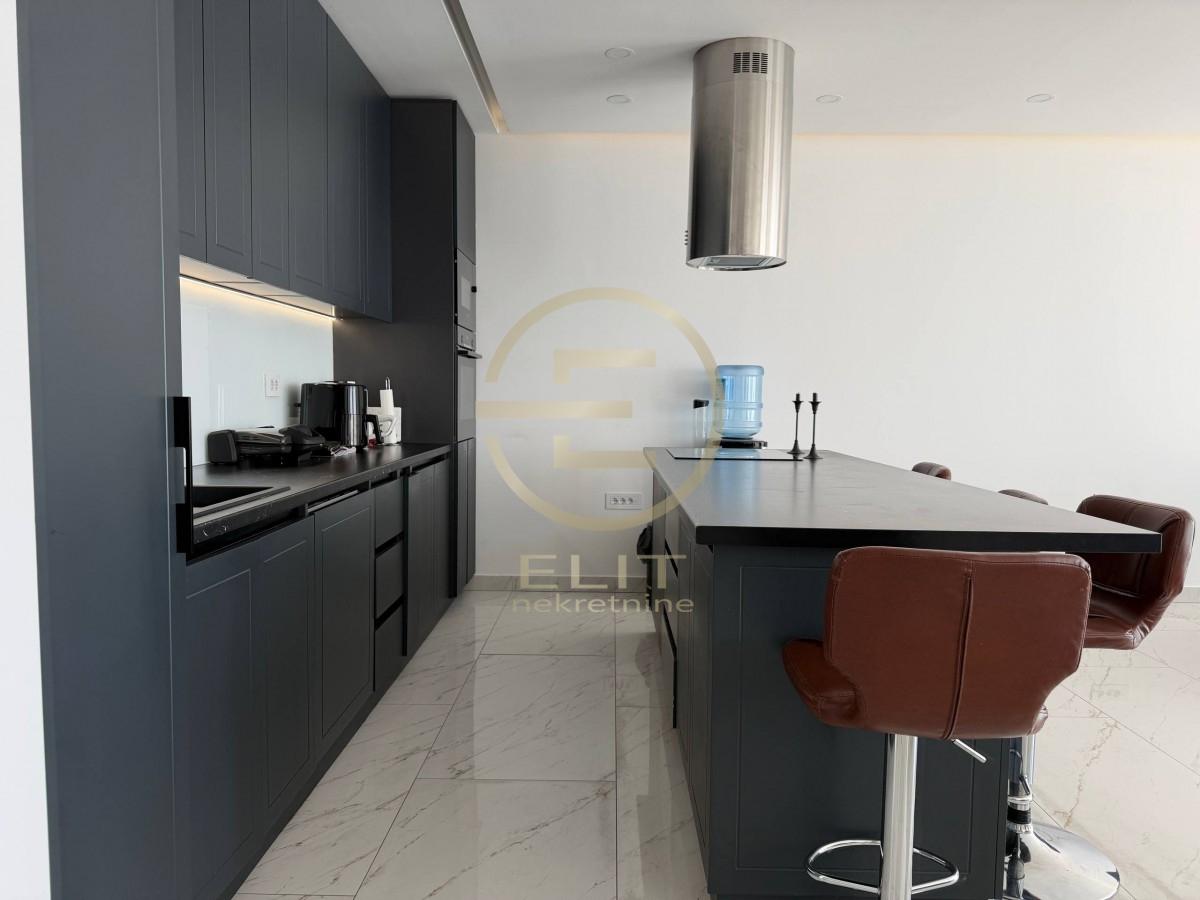 Kuća na prodaju, Sremska Kamenica, Novi Sad, 173m²