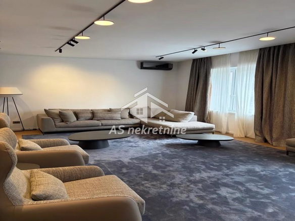 Stan Izdavanje Beograd Hram Svetog Save 87 m2
