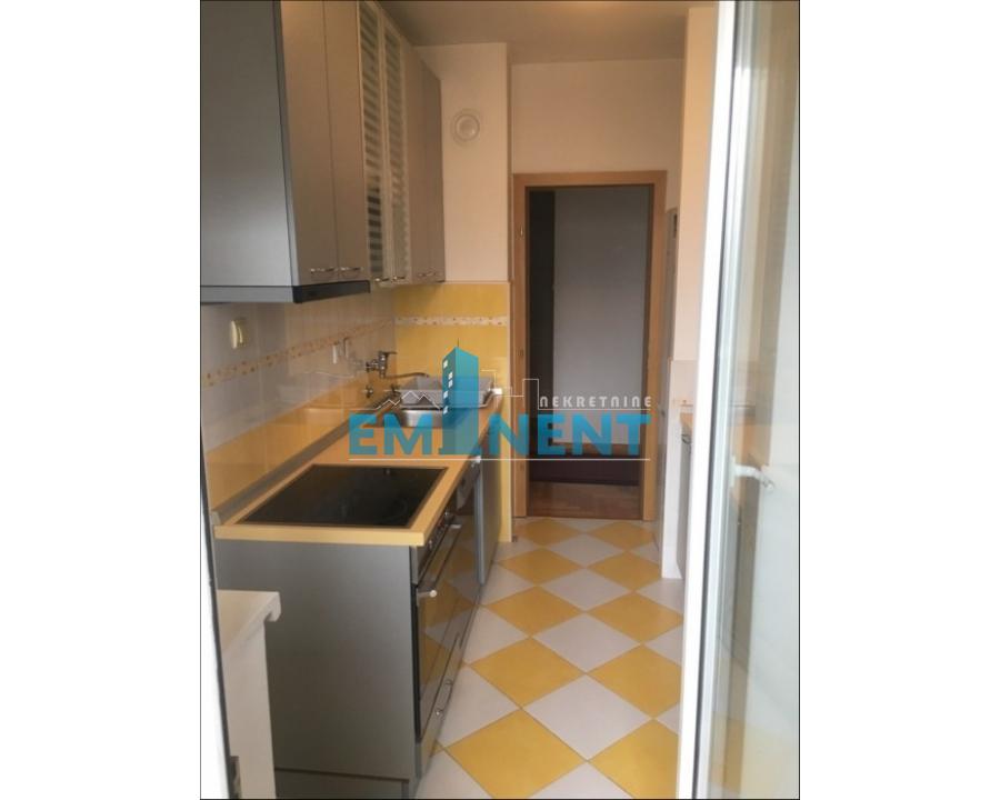 Stan Izdavanje Beograd Blok 29 93 m2