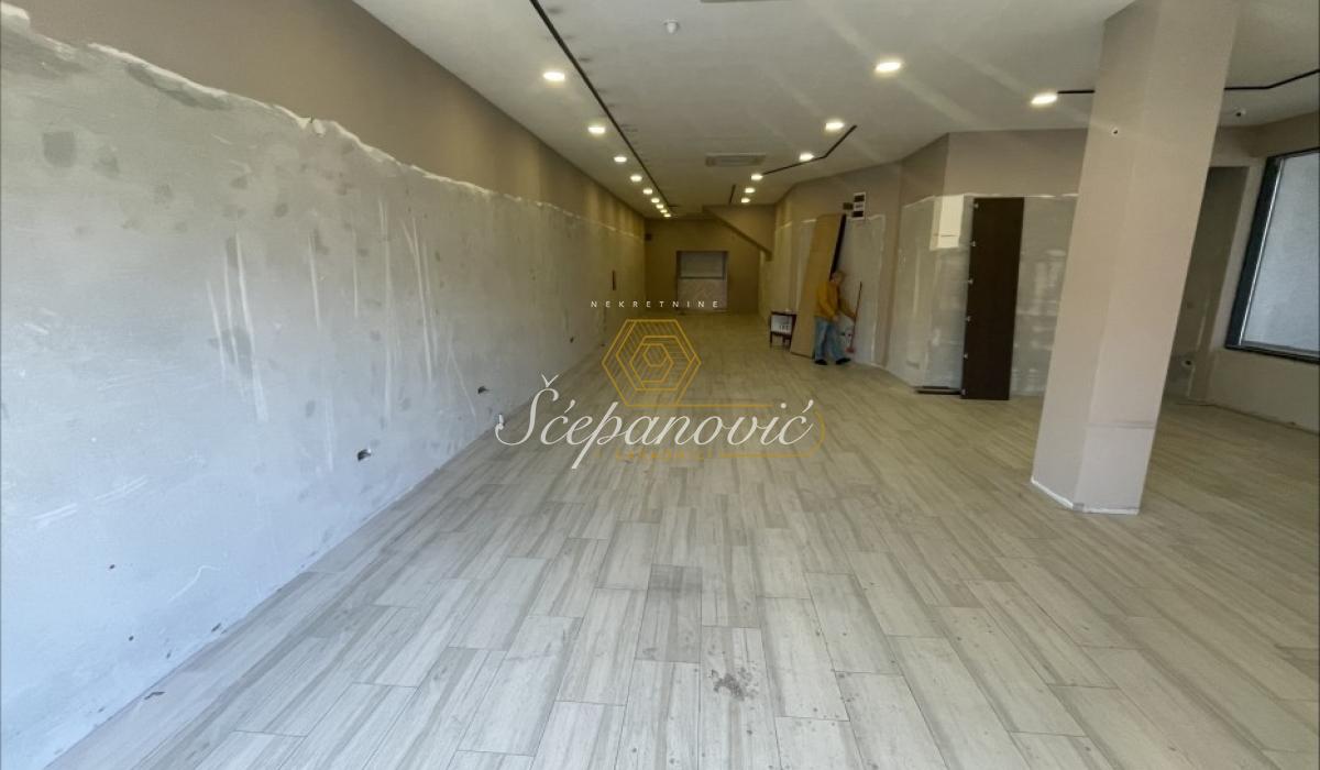 Lokal Izdavanje Novi Sad  150 m2