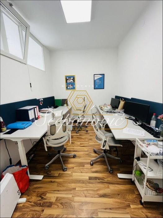 prodaja-stanova-8VDishCNcQ Četvorosoban stan na prodaju, Centar, Novi Sad, 131m², 450.000 €