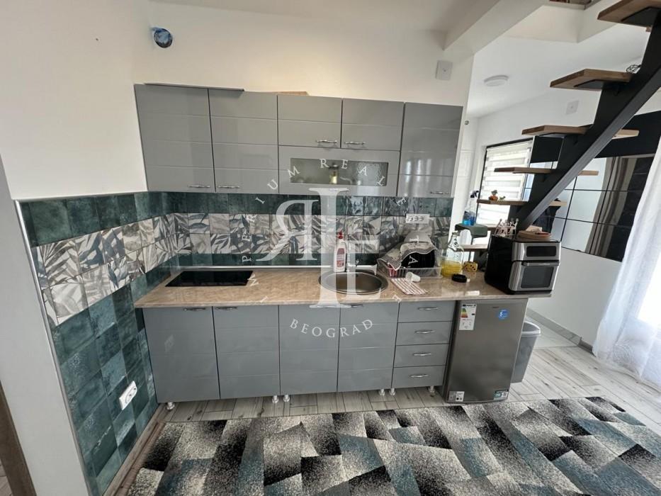 Kuća na prodaju, Nemenikuće, Beograd, 102m², 242.000 €