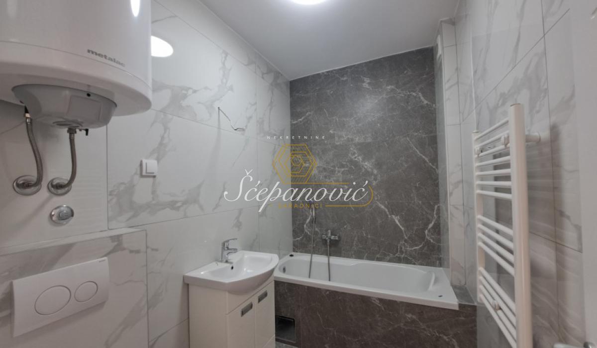 Stan Prodaja Novi Sad  207 m2
