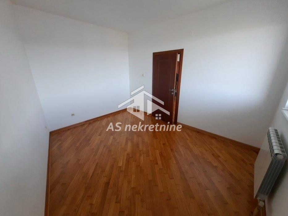 prodaja-stanova-AoWax168Io Petosoban stan za izdavanje, Hram Svetog Save, Beograd, 172m², 5. sprat, 2.000 €/mes