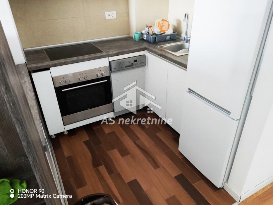 Stan Izdavanje Beograd Konjarnik (voždovački Deo) 41 m2