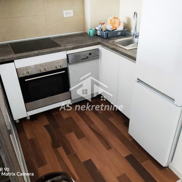 Stan Izdavanje Beograd Konjarnik (voždovački Deo) 41 m2