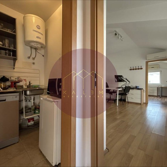 Četvorosoban stan na prodaju, Knez Mihailova, Beograd, 127m², 405.000 €