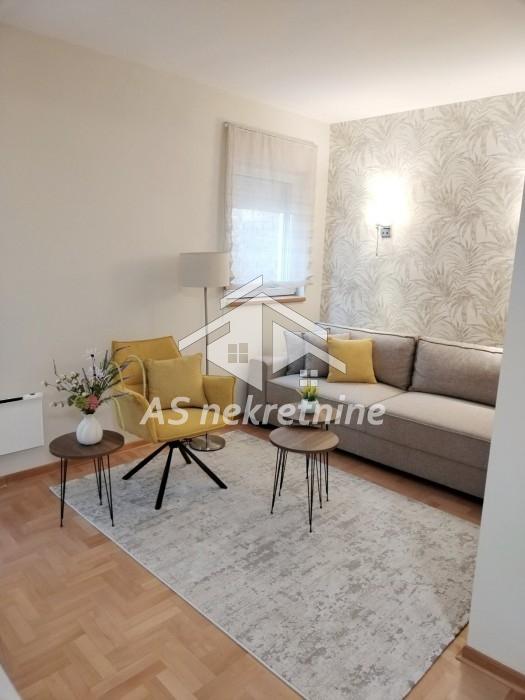 Stan Izdavanje Beograd Hram Svetog Save 54 m2