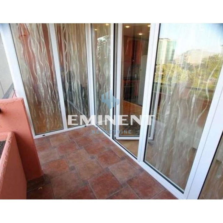 Trosoban stan za izdavanje, Blok 22, Beograd, 80m², 2. sprat, 1.000 €/mes