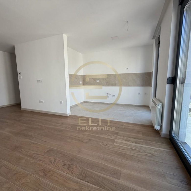 Stan Prodaja Novi Sad  81 m2