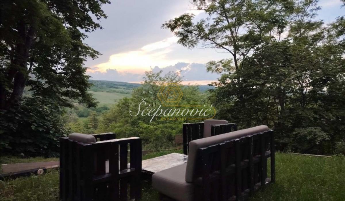 Kuća Prodaja Fruška Gora Kuća Prodaja Fruška Gora 307 m2