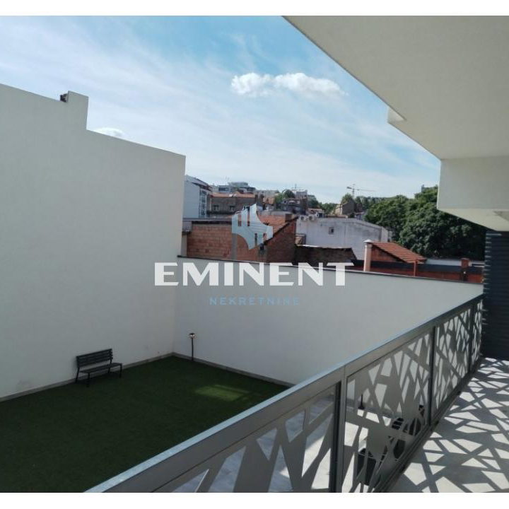 Četvorosoban stan za izdavanje, Dimitrija Tucovića, Beograd, 84m², 1.200 €/mes