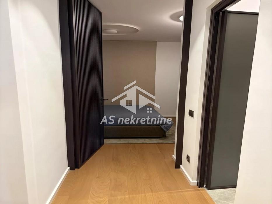 Stan Izdavanje Beograd Stan Izdavanje Beograd Hram Svetog Save 87 m2