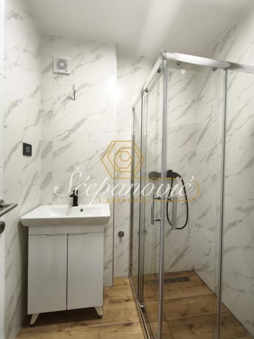prodaja-stanova-JlwFDMxXdu Trosoban stan na prodaju, Rotkvarija, Novi Sad, 73m², 200.750 €