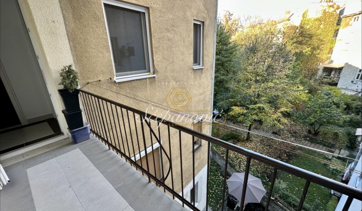 prodaja-stanova-Js7PQlZEuG Trosoban stan na prodaju, Centar, Novi Sad, 112m², 289.000 €