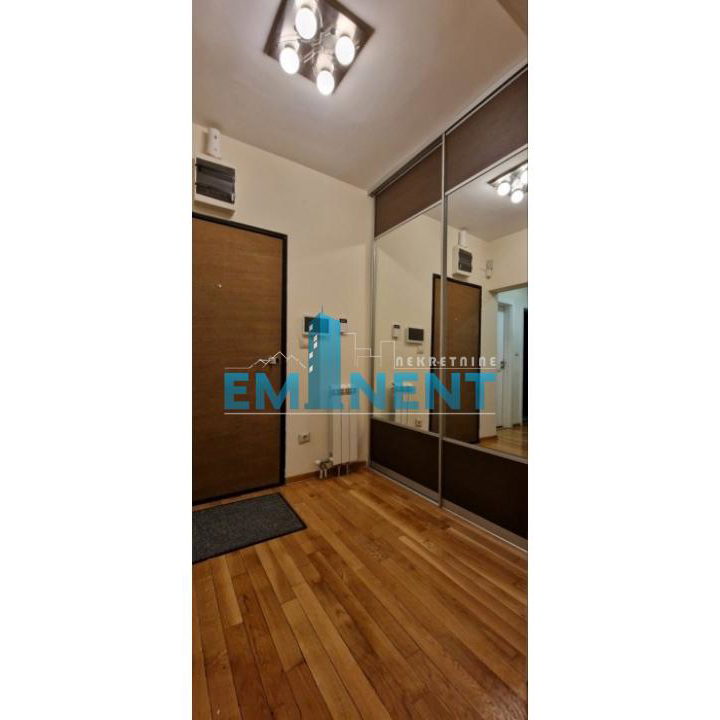 Stan Izdavanje Beograd Južni Bulevar 86 m2