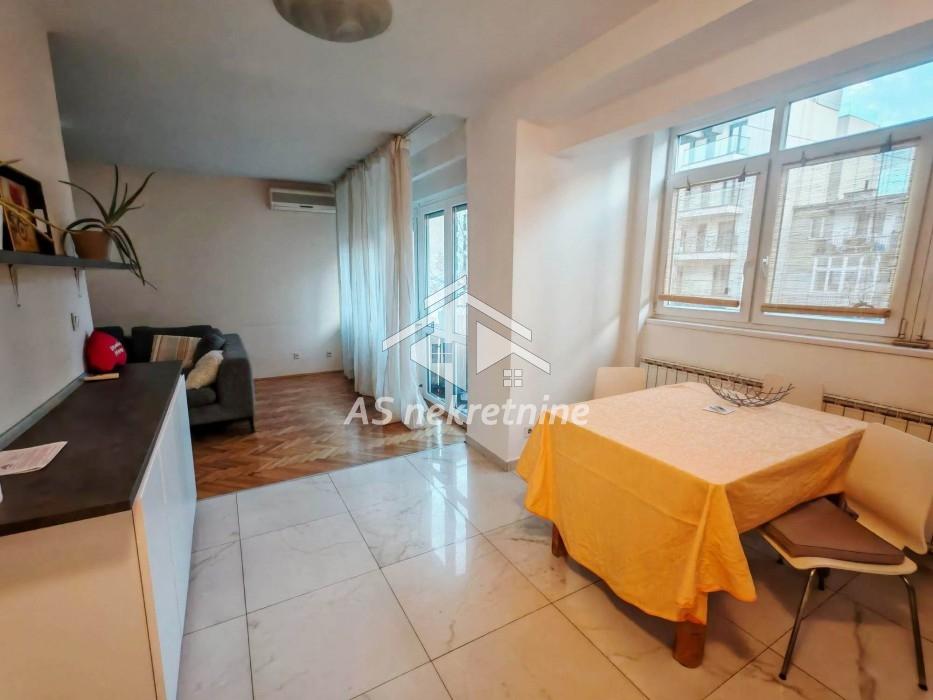 Stan Izdavanje Beograd Stan Izdavanje Beograd Kalenić Pijaca 73 m2