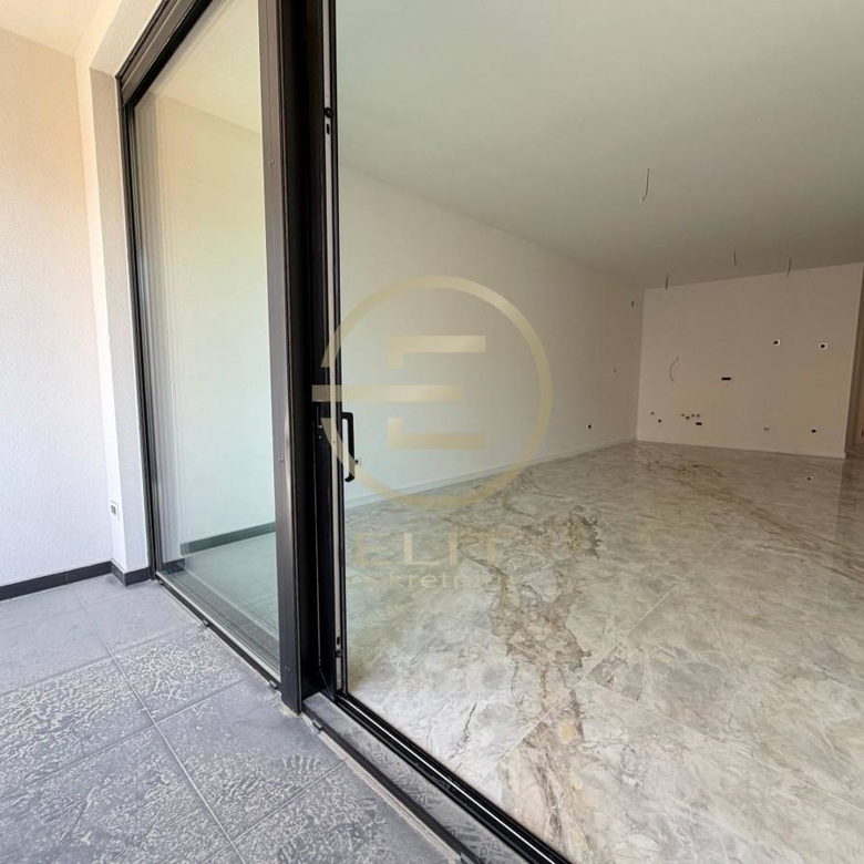 Stan Prodaja Novi Sad  100 m2