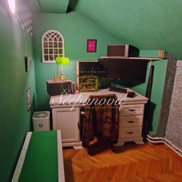 Četvorosoban stan na prodaju, Bulevar Oslobođenja, Novi Sad, 82m², 158.000 €