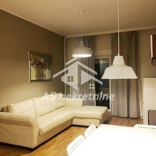 Stan Izdavanje Beograd Kalenić Pijaca 50 m2